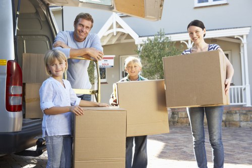Removalists handling access challenges in Waddon